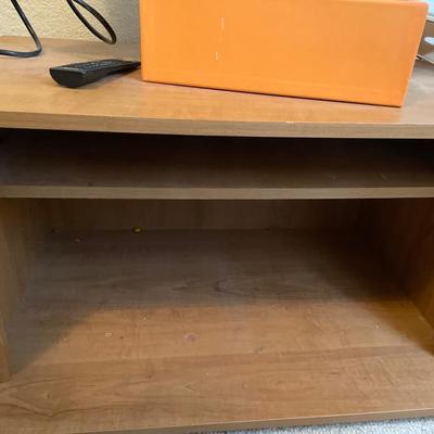 Speler 32” TV and stand