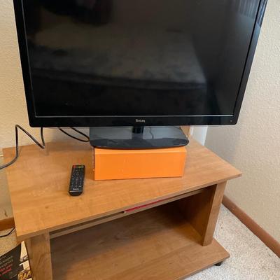Speler 32” TV and stand