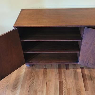 Mid-Century Modern Style Sideboard (LR-EL)