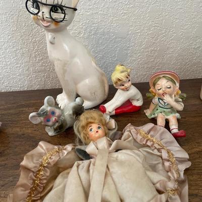 Vintage kids and cat decor