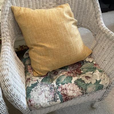 White wicker chairs