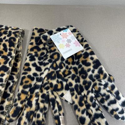 Vintage winter accessories plus one New set