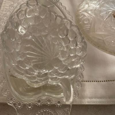 Clear glass items in tote