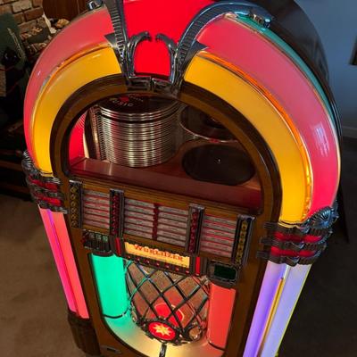 Wurlitzer Model 1015 Juke Box - Read Description