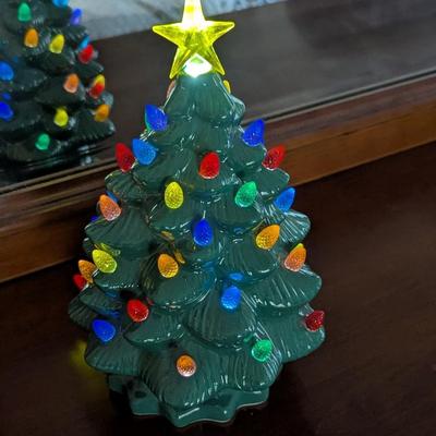 Holiday Decor Miniature Birds Battery Operated Christmas Tree