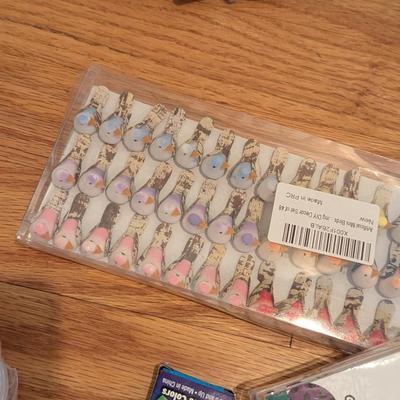Holiday Decor Miniature Birds Battery Operated Christmas Tree