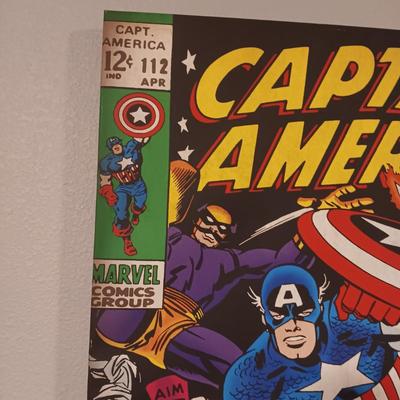 MARVEL ALBUM ISSUE "CAPTAIN AMERICA" STRETCHED CANVAS ON WOODEN FRAME