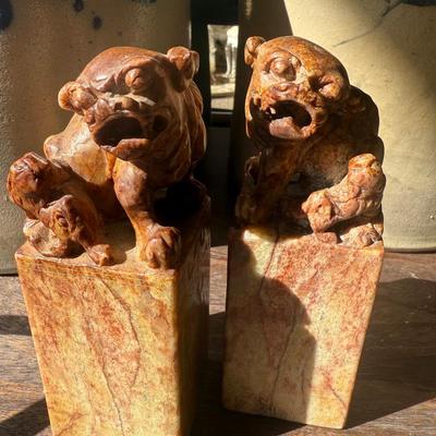 Chinese Foo Dog Soapstone Statue Pair Bookends Height 6.5”