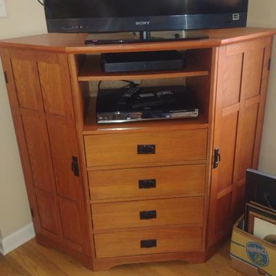 Wooden Storage Cabinet/Media Stand