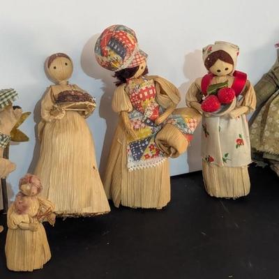 Vintage Corn Husk Dolls & Raggedy Ann Doll