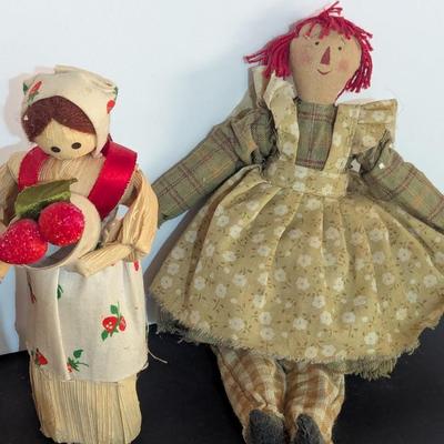Vintage Corn Husk Dolls & Raggedy Ann Doll