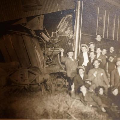 THREE COLLETIBLE RAILROAD ITEMS TO INCLUDE TRAINWRECK CABINET CARD NORTHERN RAILROAD