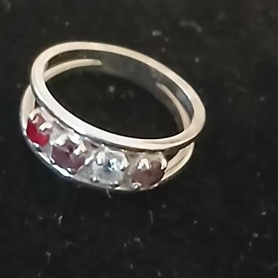 14 k Gold Multi Gemstone Ring, 14k Gold, Original Gleam light Natural Spinal, Aquamarine, Amethyst and Ruby / Garnet Vintage Ring