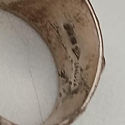 Vintage Silpada Sterling Textured Vine Bamboo Coral Cabochon Ring Marked .925 India