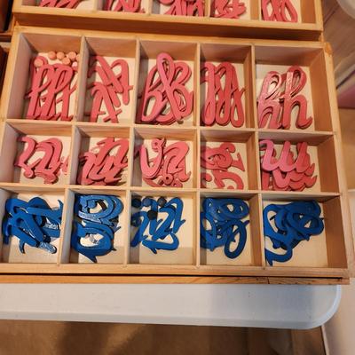 Montessori Home School Blue & Pink Cursive Moveable Alphabet Color Tablets w Wooden Storage Boxes