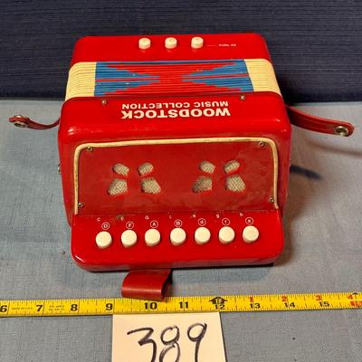 Vintage Woodstock Music Collections