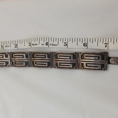 Vintage signed Mexico Taxco .925 sterling bracelet