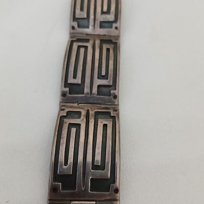 Vintage signed Mexico Taxco .925 sterling bracelet