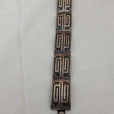 Vintage signed Mexico Taxco .925 sterling bracelet