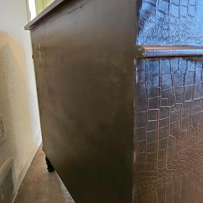 Nightstand with leather like accents - Read description