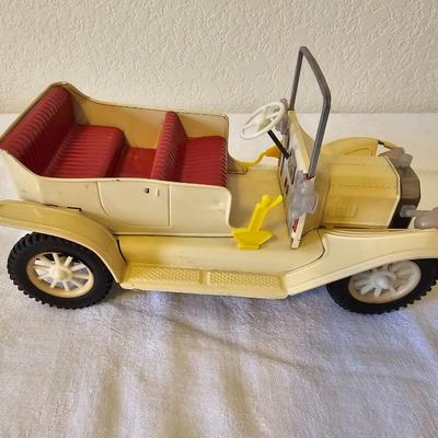 Vintage 1917 Ford Model T Touring Tin Friction Litho Japan 9" Action Antique Car