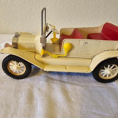 Vintage 1917 Ford Model T Touring Tin Friction Litho Japan 9" Action Antique Car