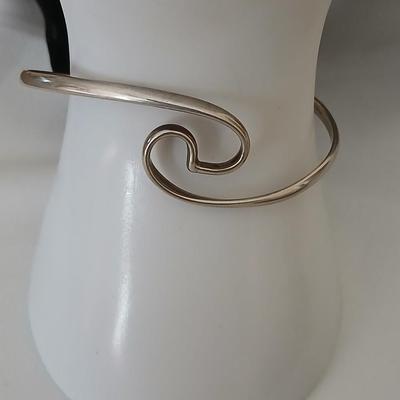 Sterling silver Spanish wave cuff with earrings