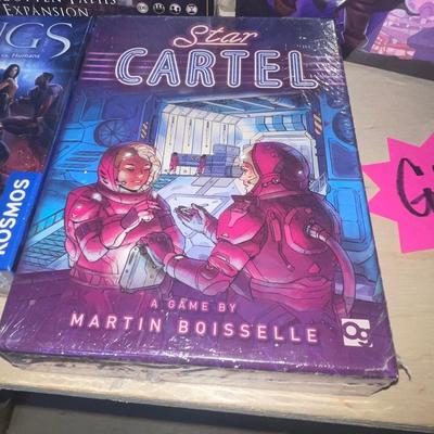G121-Large Game Lot