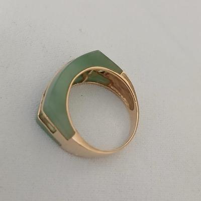 14k 14 K Gold Jade Jadeite ring peridot beautiful band - Size 8