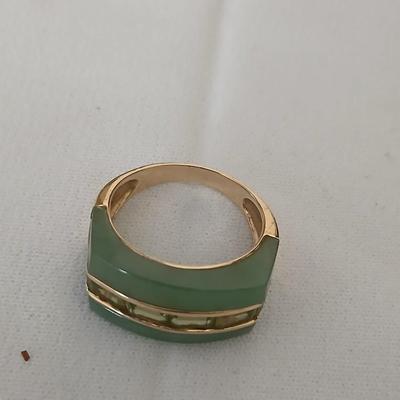 14k 14 K Gold Jade Jadeite ring peridot beautiful band - Size 8