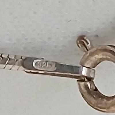 13" 925 Sterling Silver chain with pendant