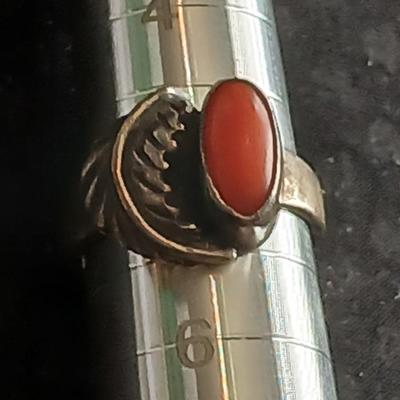 Navajo Handmade Ring 925 Silver Natural Mediterranean Coral setting - Size 5