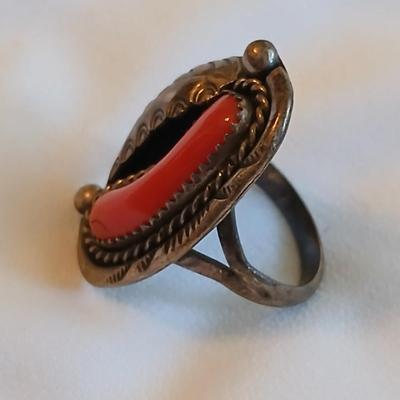 Navajo OLD Red Coral Branch Sterling Silver Hand Stamped Leaf Rope Ring