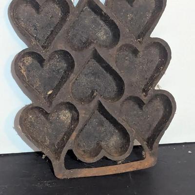 Vintage Cast Iron Heart Muffin Pan