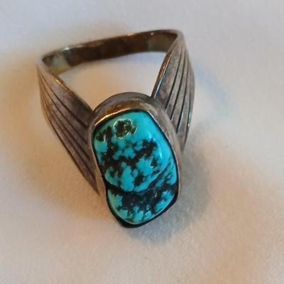 Sterling Silver Turquoise Native ring with unique band
