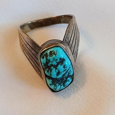 Sterling Silver Turquoise Native ring with unique band