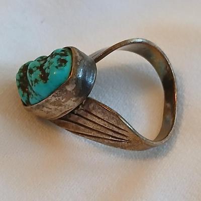 Sterling Silver Turquoise Native ring with unique band
