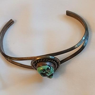 Beautiful Vintage Navajo Native American Sterling Silver Turquoise CUFF BRACELET