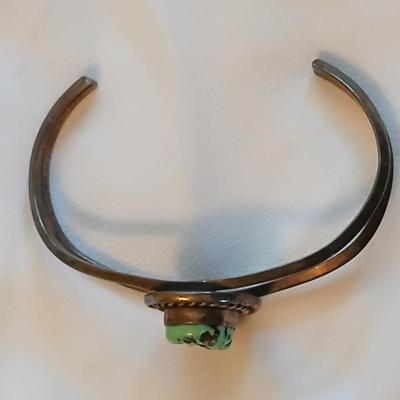 Beautiful Vintage Navajo Native American Sterling Silver Turquoise CUFF BRACELET