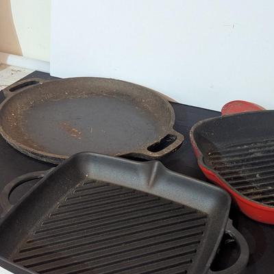 Cast Iron Skillets & Pans Pioneer Woman