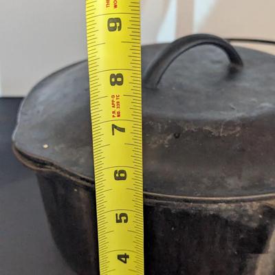 Cast Iron Griswold Pot With Lid