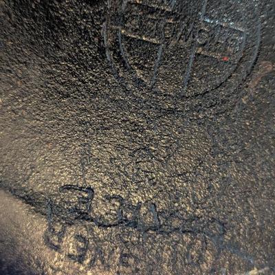Cast Iron Griswold Pot With Lid