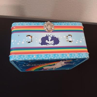VINTAGE LUNCH BOX "THE LAST UNICORN"