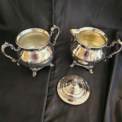 Vintage Oneida Silver Plated 5 Piece Footed Tea & Coffee Set