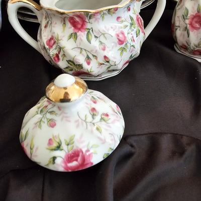 Vintage George Z. Lefton Hand Painted "Rose Chintz 658R" Dinnerware set - Made in Japan - 1949 to 1955