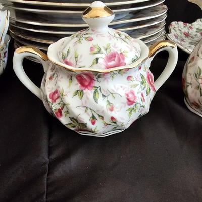 Vintage George Z. Lefton Hand Painted "Rose Chintz 658R" Dinnerware set - Made in Japan - 1949 to 1955