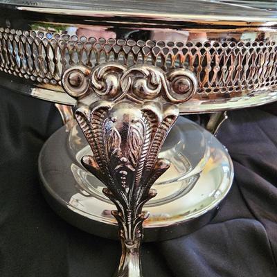 Vintage Raised Silver Serving Casserole Dish with an Oneida tray