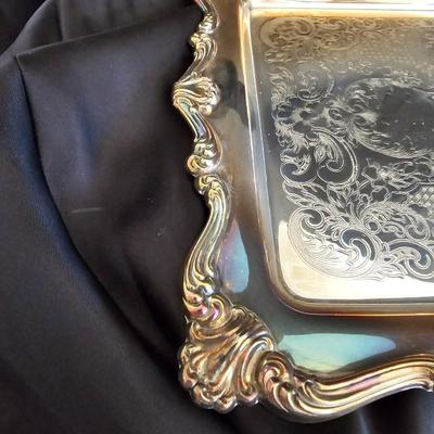 Vintage Raised Silver Serving Casserole Dish with an Oneida tray
