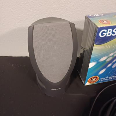 HARMAN/KARDON COMPUTER SPEAKERS, VGA CABLE & 2 BOXES OF SLIM DVD MOVIE/GAME BOXES