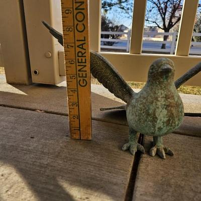 Two light metal Yard doves